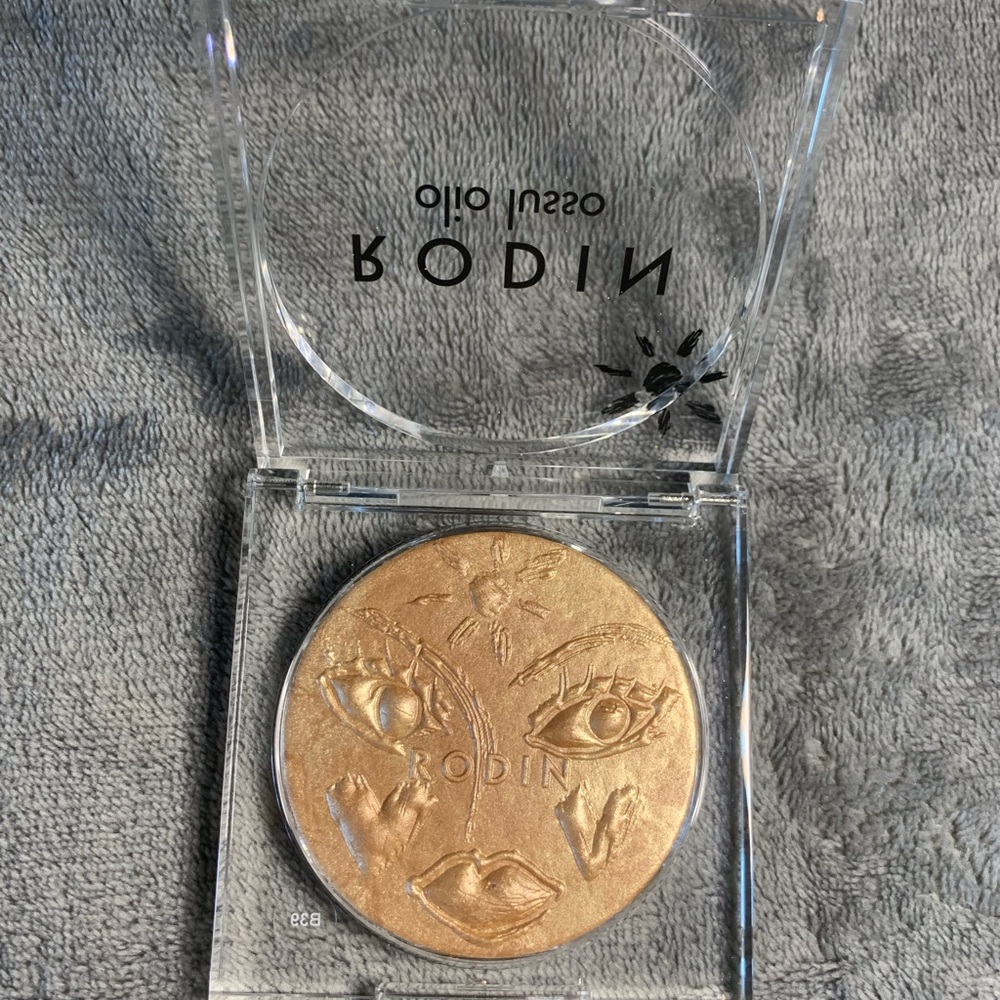 BRAND NEW: RODIN LUXURY ILLUMINATING POWDER